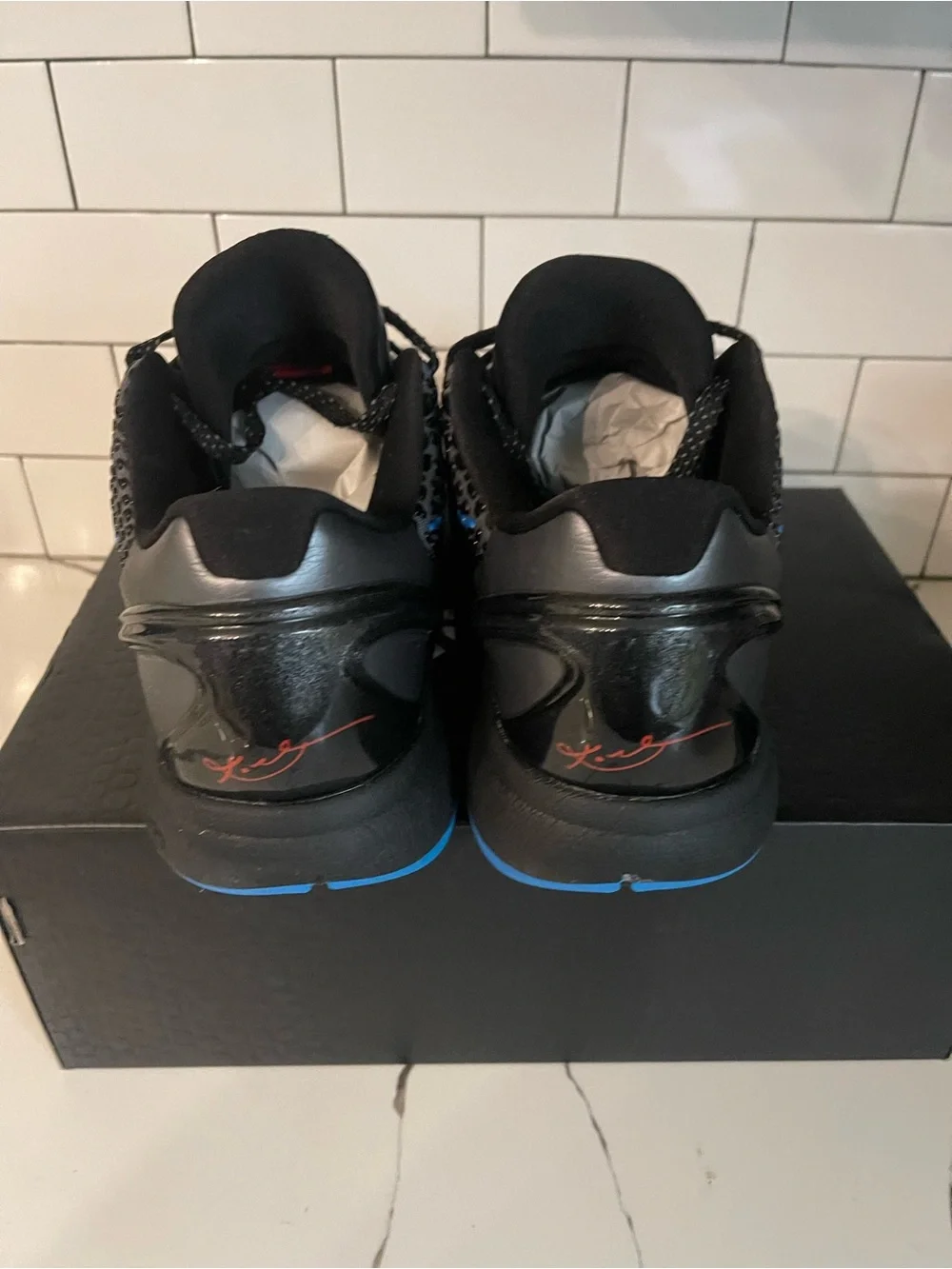 Nike men’s dark